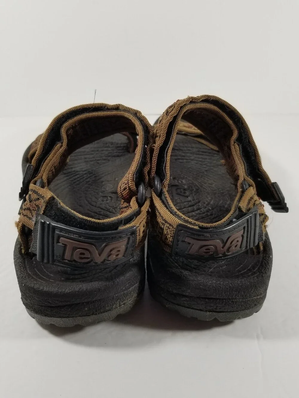 Teva Terradactyl Sandals Men's 9 Women's 11 Trail Hiking Water Shoes Aztec Strap